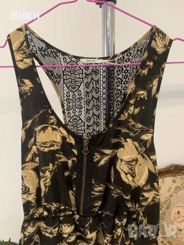 Красива рокля в размер S, снимка 3 - Рокли - 44779276