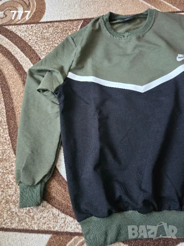 блузи NIKE, снимка 2 - Блузи - 48386916