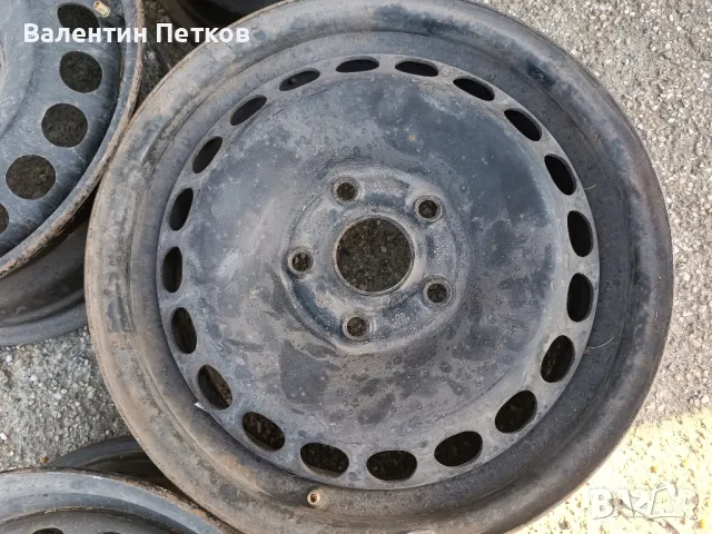 Метални джанти.