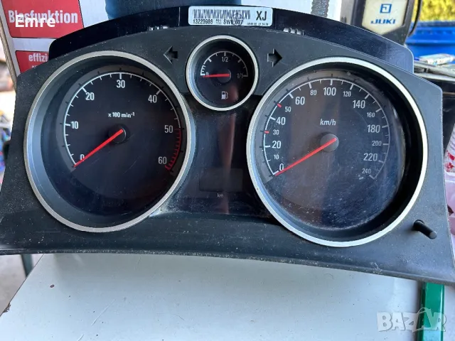 Километражно табло за Opel Zafira B, снимка 2 - Части - 50152776