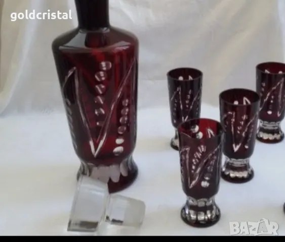 Кристални чаши и гарафа червен цветен кристал , снимка 6 - Антикварни и старинни предмети - 17470314