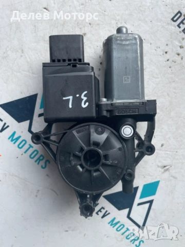 Моторче 1137329068, 0130824293 за заден ляв стъклоповдигач за Opel Crossland 1.2Т, двигател F12XHT, снимка 2 - Части - 50890115