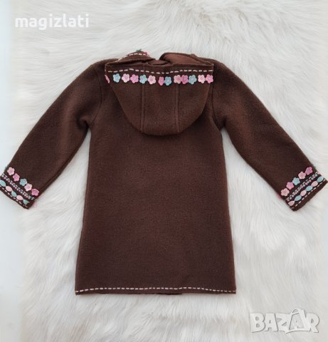 Детско палто 5-6 години, снимка 3 - Детски якета и елеци - 42075036