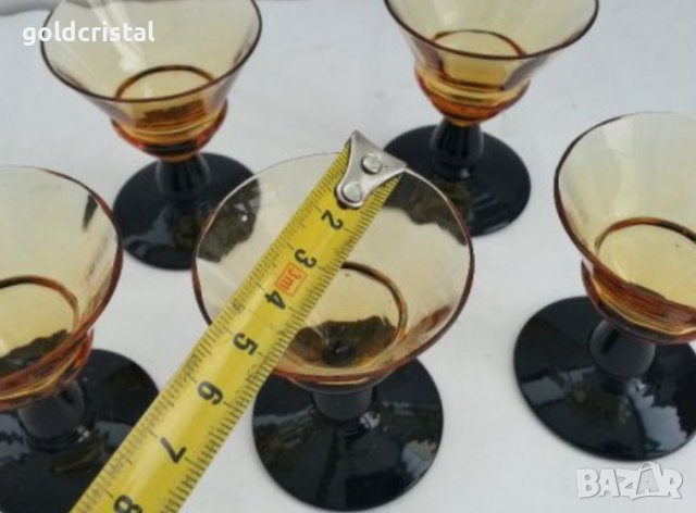Ретро стъклена гарафа и чашки цветно стъкло, снимка 6 - Антикварни и старинни предмети - 36017223