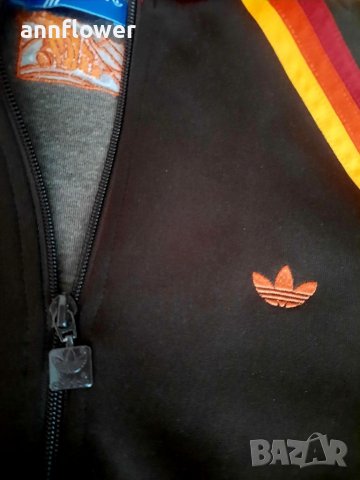 Горнище Adidas S/M, снимка 6 - Спортни екипи - 38290335