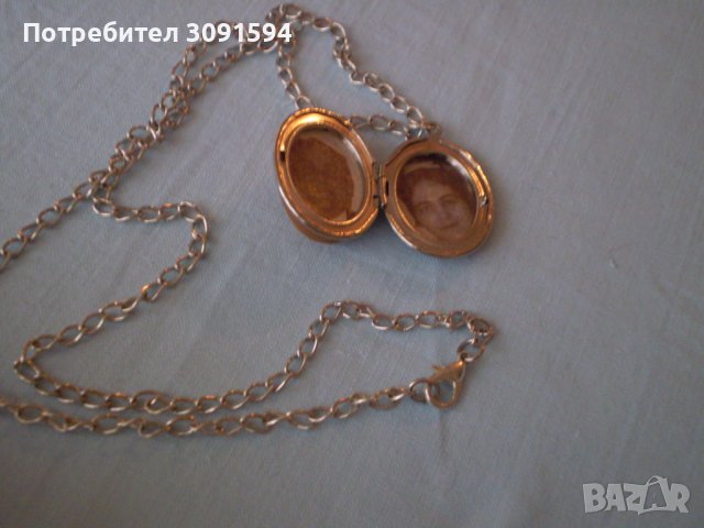 Медальон пендатив камея бял метал, снимка 2 - Антикварни и старинни предмети - 39343520