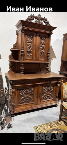 Античен бюфет 