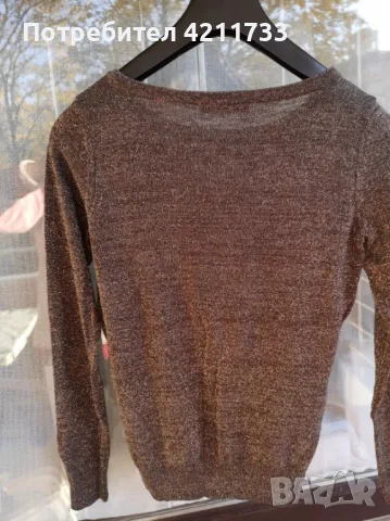 качествена блуза с златисти лъщящи елементи ESPRIT S НОВО, снимка 2 - Блузи с дълъг ръкав и пуловери - 49689610