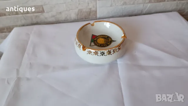  Стар порцеланов пепелник - Българска Федерация Футбол - Завод Китка - гр.Нови Пазар, снимка 3 - Антикварни и старинни предмети - 48906762