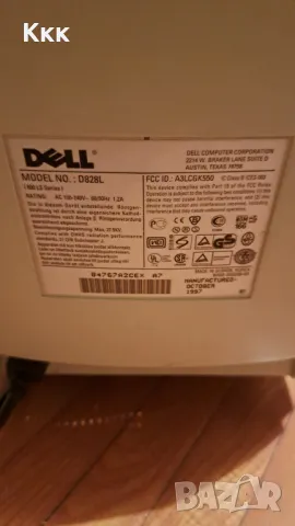 Монитор CRT DELL, снимка 3 - Монитори - 47484004