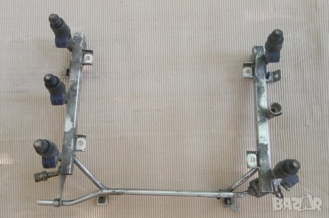 горивна рейка / основа с дюзи Audi A6 c5 2.6- бензин, снимка 7 - Части - 37034529