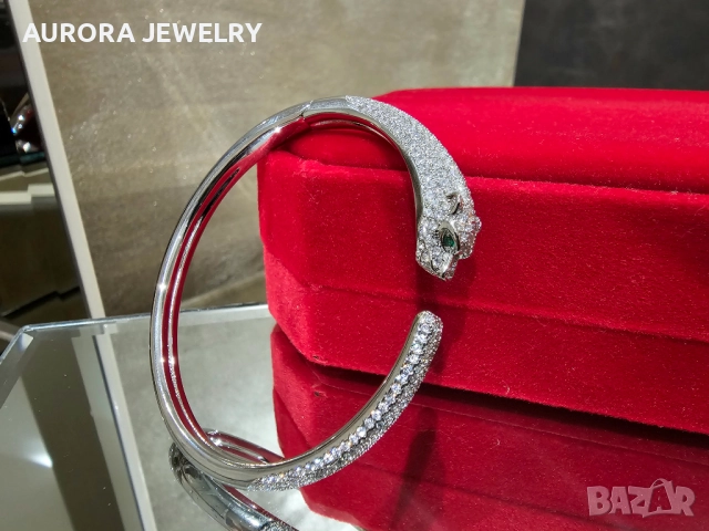 CARTIER Panthere de Cartier White Gold Diamonds Дамска Гривна, снимка 3 - Гривни - 52905115