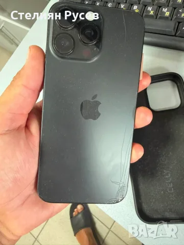 apple iphone 16 PRO MAX 256gb 2408 640 евро               r.ad -леко сцепено на задният капак - 256г, снимка 5 - Apple iPhone - 55786671