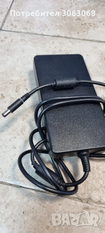 захранващ адаптер Dell 240W, снимка 4 - Кабели и адаптери - 54051031
