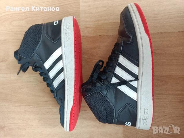 Маратонки Adidas Hoops Mid 2.0, номер 38., снимка 2 - Детски маратонки - 52361598