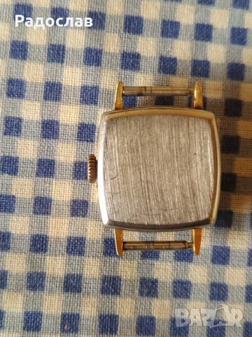 позлатен механичен  часовник Луч , снимка 2 - Дамски - 51931977