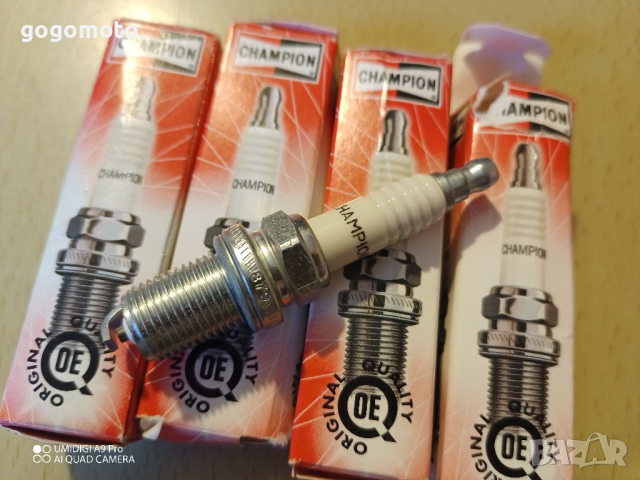 ПОДАРЪК при покупка НАД  200 лв./НОВИ Запалителни свещи Champion Double Copper RC9YCC Spark Plug, снимка 11 - Аксесоари и консумативи - 36408819