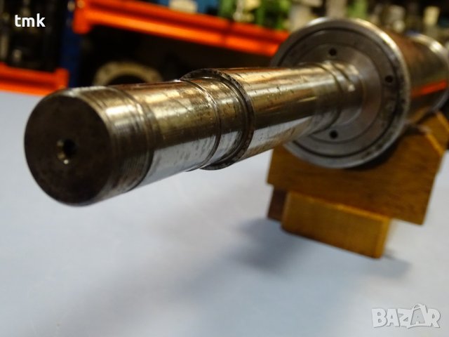 шпиндел за шлайф Femina 6.554/1 Ø80mm 2850 min-1, снимка 8 - Резервни части за машини - 37033581