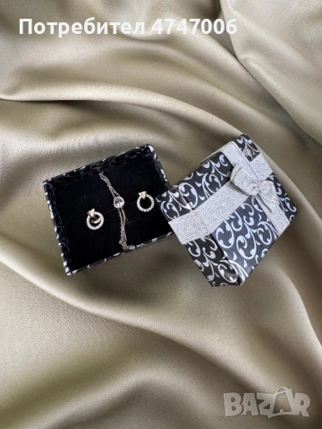 Комплект бижута - обеци и гривна