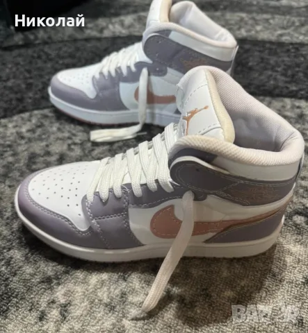 Сиво-бели маратонки Nike-39 размер, снимка 3 - Детски маратонки - 56247008