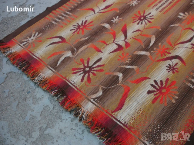 Килим автентичен от миналия век !, снимка 8 - Килими - 50688807