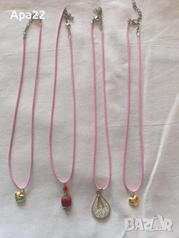 Гердани с котки , кучета  и морски елементи, снимка 5 - Колиета, медальони, синджири - 50985909