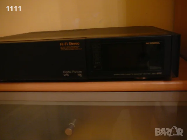 SONY SLV-815 VP, снимка 4 - Плейъри, домашно кино, прожектори - 56166334