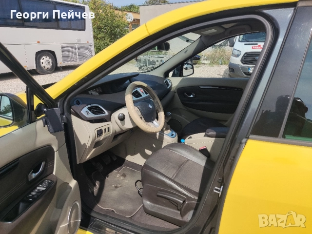Рено Гранд Сценик , снимка 5 - Автомобили и джипове - 52434589