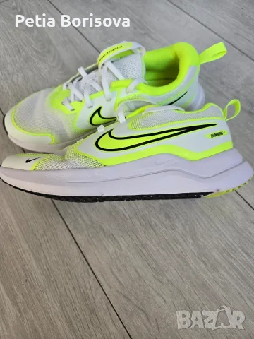 Детски маратонки Nike, снимка 4 - Детски маратонки - 55795742