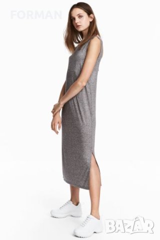 Сива рокля с отворен гръб 