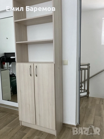Висок Шкаф с плавен механизъм, снимка 3 - Бюфети - 56079574
