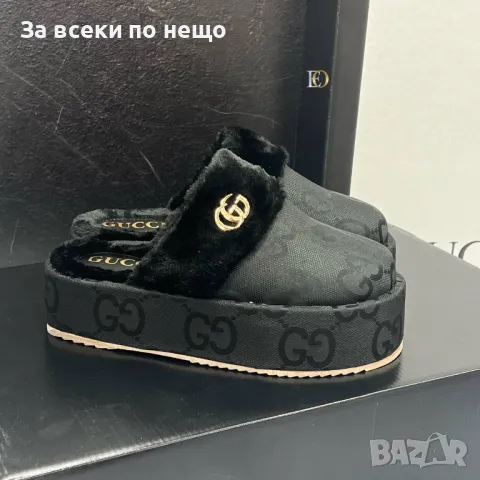 Дамски чехли Gucci - 2 налични цвята Код D964, снимка 3 - Чехли - 47318992