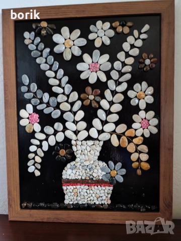 Пано от камъчета събирани от Егейско море. 