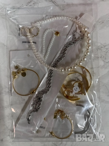 Мистериозна торбичка с бижута с 10бр висококачествени бижута, снимка 4 - Бижутерийни комплекти - 52730698