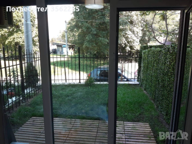 Дава се под наем нов едностаен с градина, обзаведен от собственик 