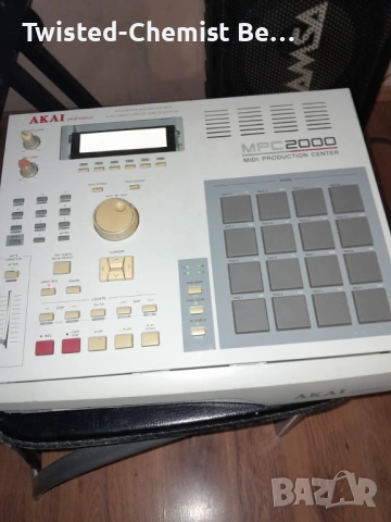 AKAI MPC 2000 & SyQuest EZ Drive, снимка 5 - Ресийвъри, усилватели, смесителни пултове - 53186023