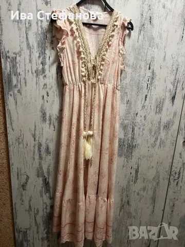 Разкошна дълга  ежедневна елегантна лятна плажна рокля бохо стил 100 % вискоза с акцент пера, снимка 2 - Туники - 50163044