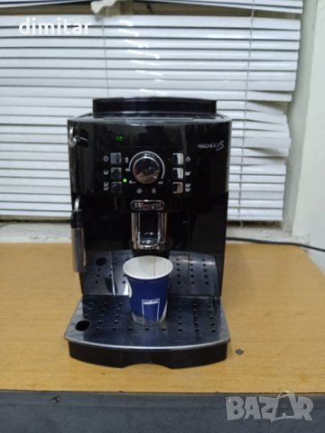 Кафе автомат Delonghi Magnifica S Eco , снимка 1 - Кафемашини - 40163703