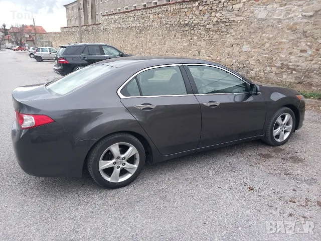Продавам Honda Accord 2.2 I-DTEC, снимка 7 - Автомобили и джипове - 56457101