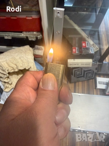 стара японска запалка sarome с батерия, снимка 4 - Запалки - 54268835