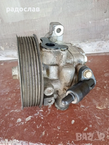 Хонда црв3 2,2 сдти 140к.с. -хидравлична помпа, снимка 2 - Части - 54330638