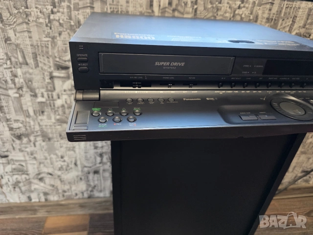 Продавам S-VHS Panasonic NV 800