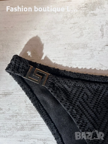 Черен бански с златни детайли М размер долницата е с висока талия и горницата е с подплънки 🖤, снимка 3 - Бански костюми - 52400888