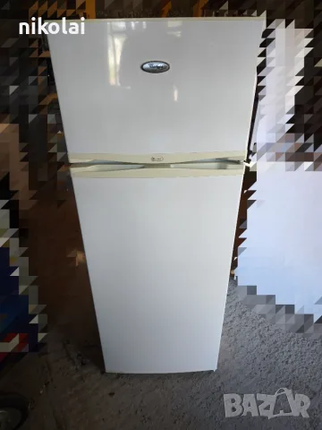 Хладилник с фризер Whirlpool 