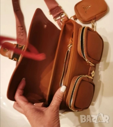 Прада чанта, снимка 8 - Чанти - 54311113