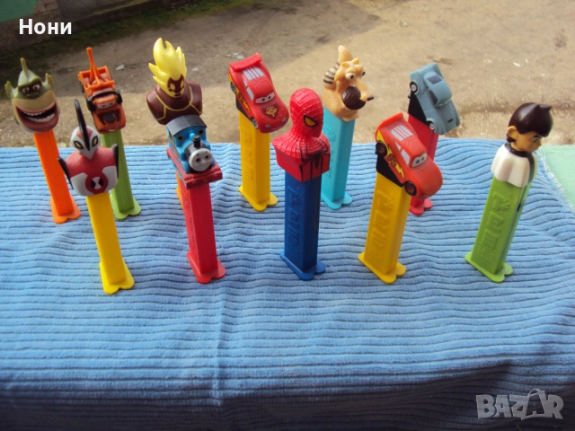 Диспенсъри PEZ за бонбони