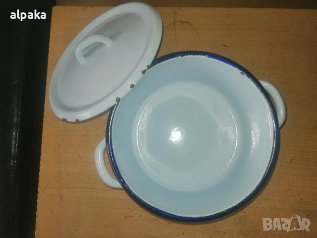 Продавам нова емайлирана българска тенджера 22/13см, снимка 2 - Съдове за готвене - 49753037