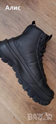 Зимни боти Nike, снимка 4 - Дамски боти - 52898618