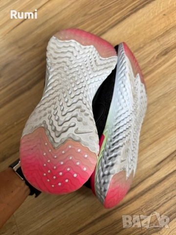 Оригинални спортни маратонки React Flyknit 2! 41 н, снимка 8 - Маратонки - 48489624