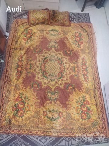 Ковертюра покривало за голямо легло с размери 160см на 200см. Комплект с две ковертюрени възглавничк, снимка 6 - Покривки за легло - 42759413